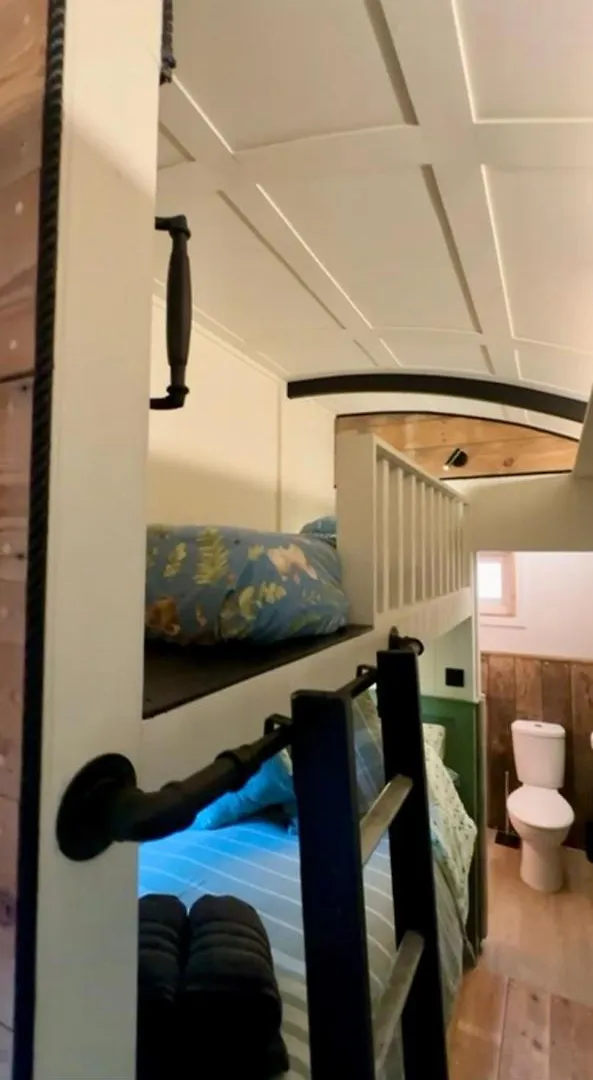 The Holly Hut Hotel Burton  Gasthuis