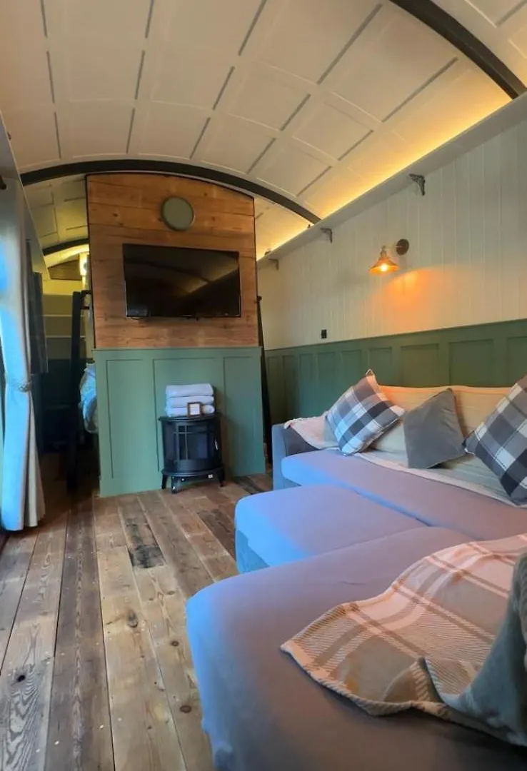 Gasthuis The Holly Hut Hotel Burton